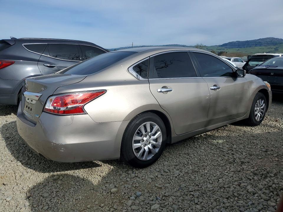 Photo 3 from auction – 2014 NISSAN ALTIMA with VIN 1N4AL3AP7EC118633