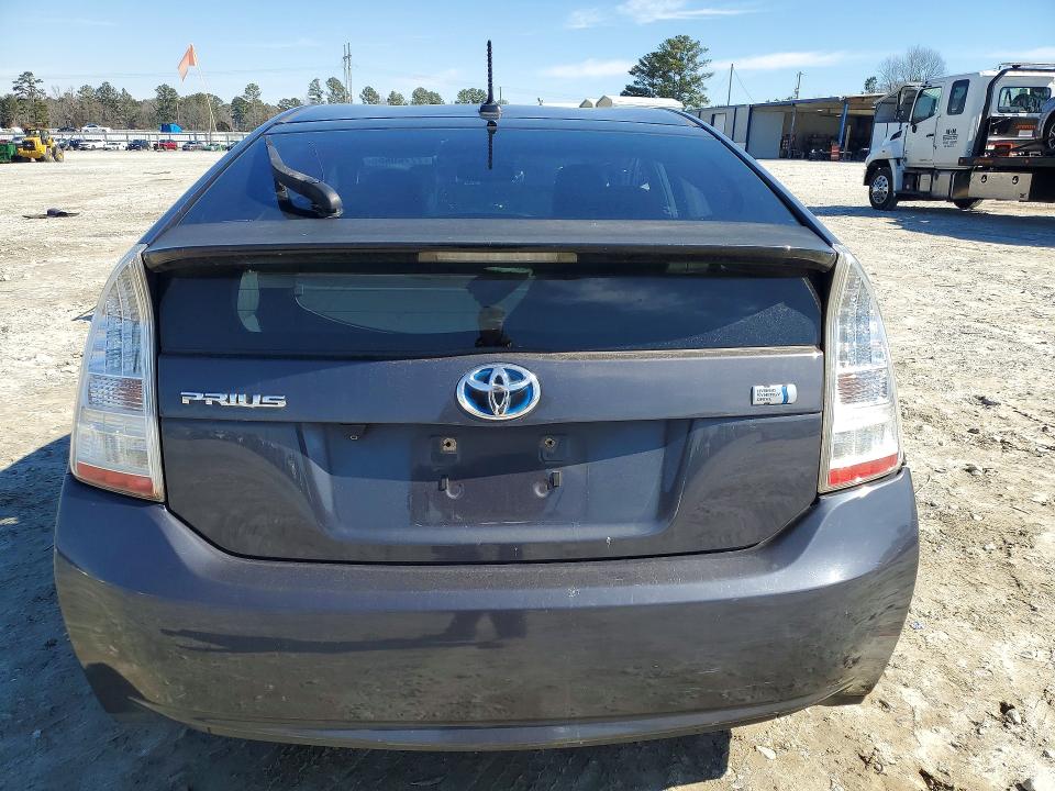 Photo 6 from auction – 2011 TOYOTA PRIUS with VIN JTDKN3DU8B0283176