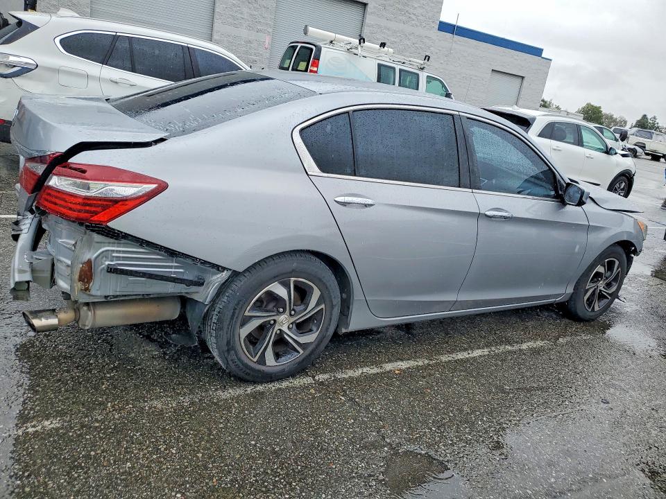 Photo 3 from auction – 2016 HONDA ACCORD with VIN 1HGCR2F3XGA050409