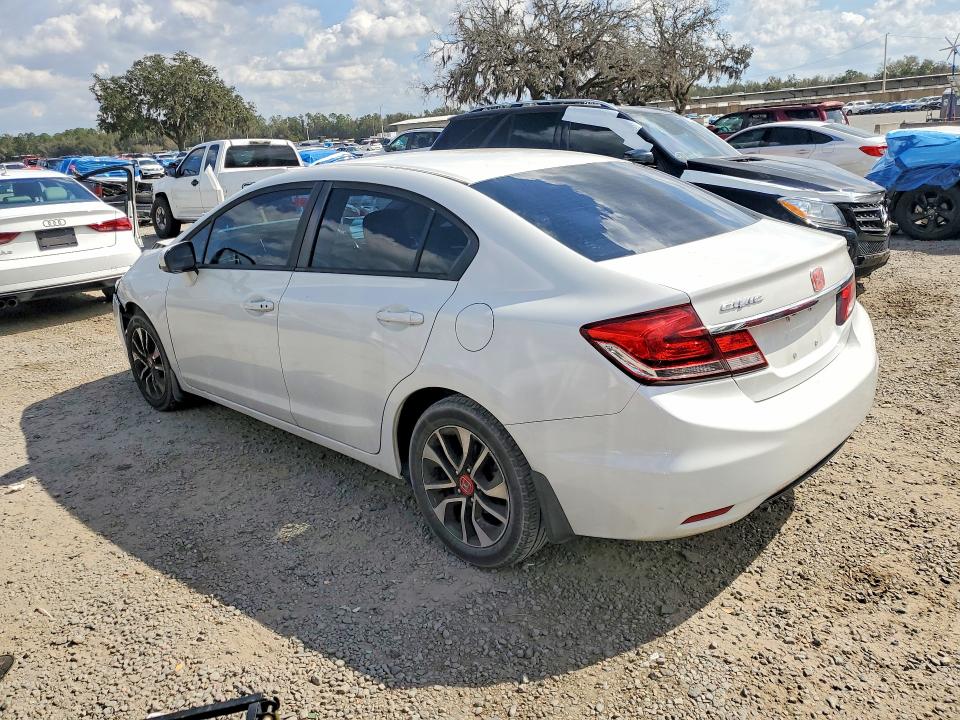 Photo 2 from auction – 2015 HONDA CIVIC with VIN 19XFB2F87FE005015