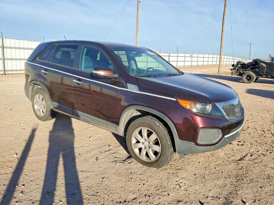 Photo 4 from auction – 2011 KIA SORENTO with VIN 5XYKT3A13BG135253