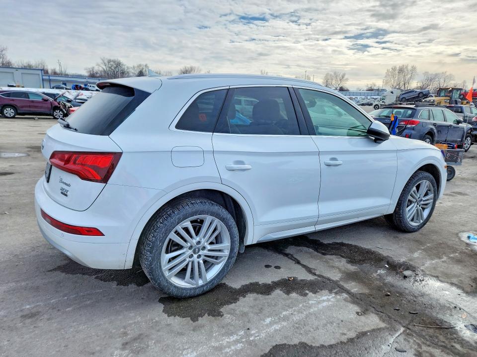Photo 3 from auction – 2018 AUDI Q5 PREMIUM with VIN WA1BNAFY2J2234508