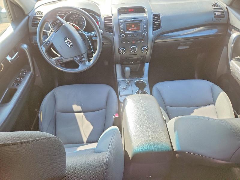 Фото 8 с аукциона – 2013 KIA SORENTO с VIN 5XYKT3A67DG405566