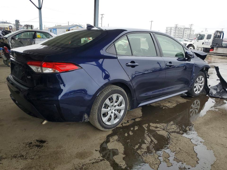 Photo 3 from auction – 2022 TOYOTA COROLLA with VIN JTDEPMAE8NJ200130
