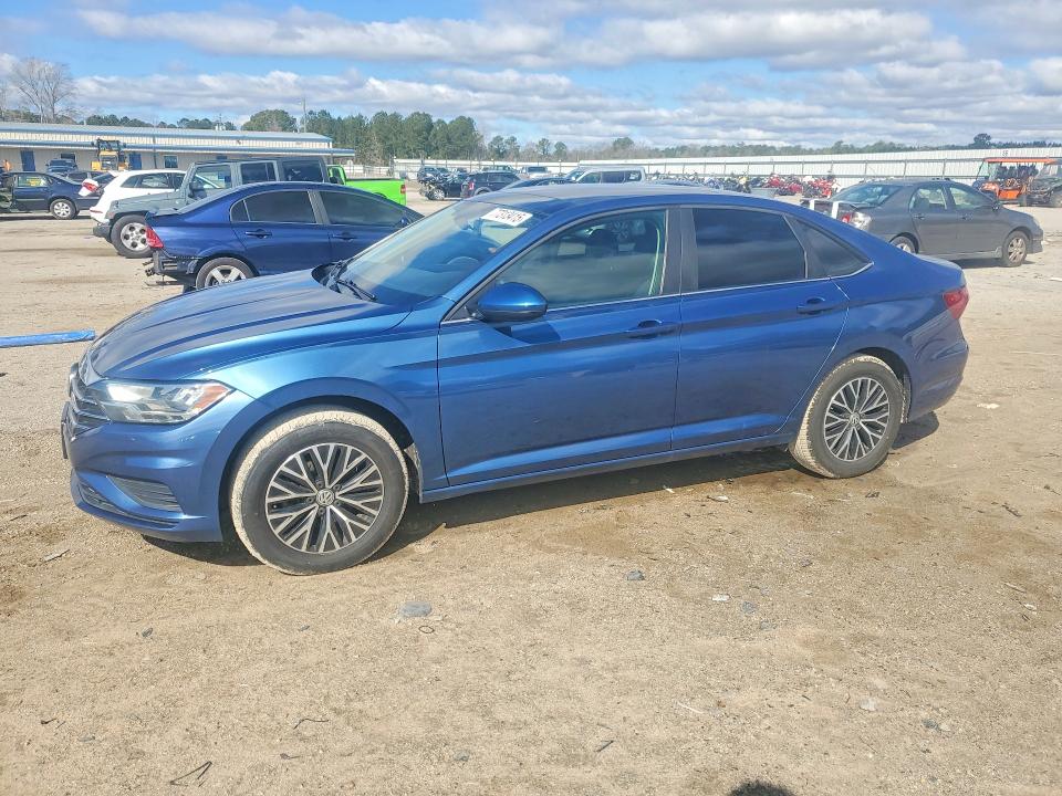 VOLKSWAGEN JETTA 2020 with VIN 3VWCB7BU6LM031302 - Photo from auction