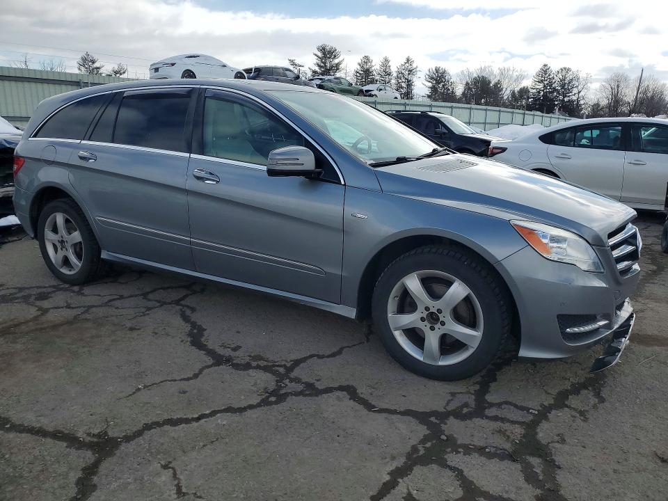 Photo 4 from auction – 2012 MERCEDES-BENZ R with VIN 4JGCB5HE7CA145258
