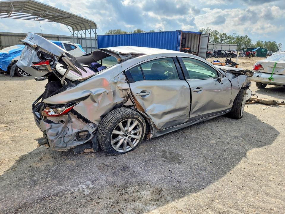 Photo 3 from auction – 2015 MAZDA 6 with VIN JM1GJ1U51F1211637