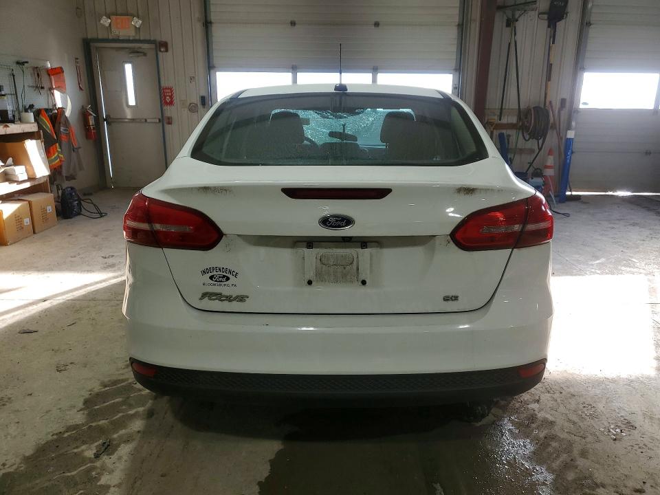 Photo 6 from auction – 2016 FORD FOCUS with VIN 1FADP3F28GL401429
