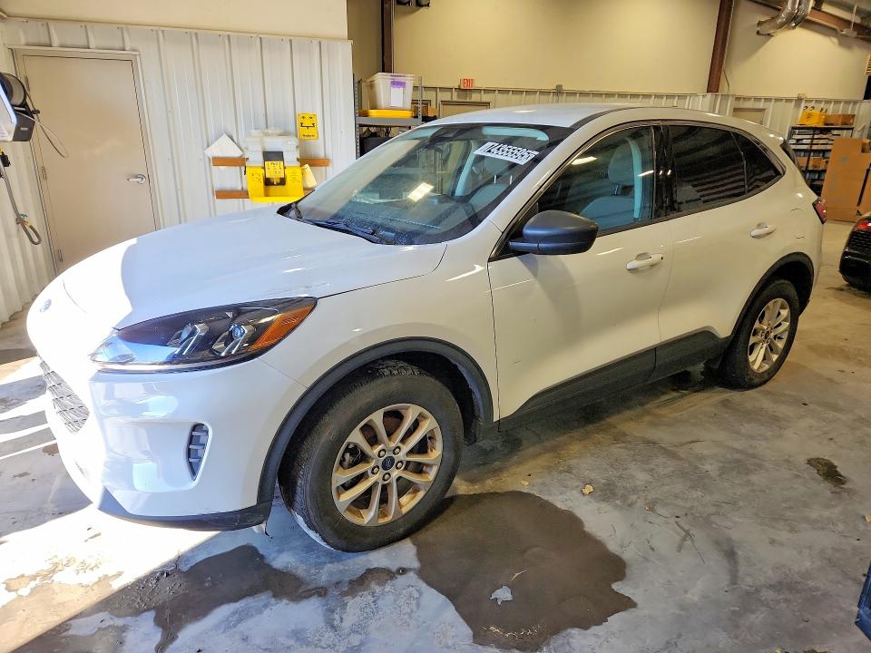 FORD ESCAPE 2022 with VIN 1FMCU9G67NUA43939 - Photo from auction