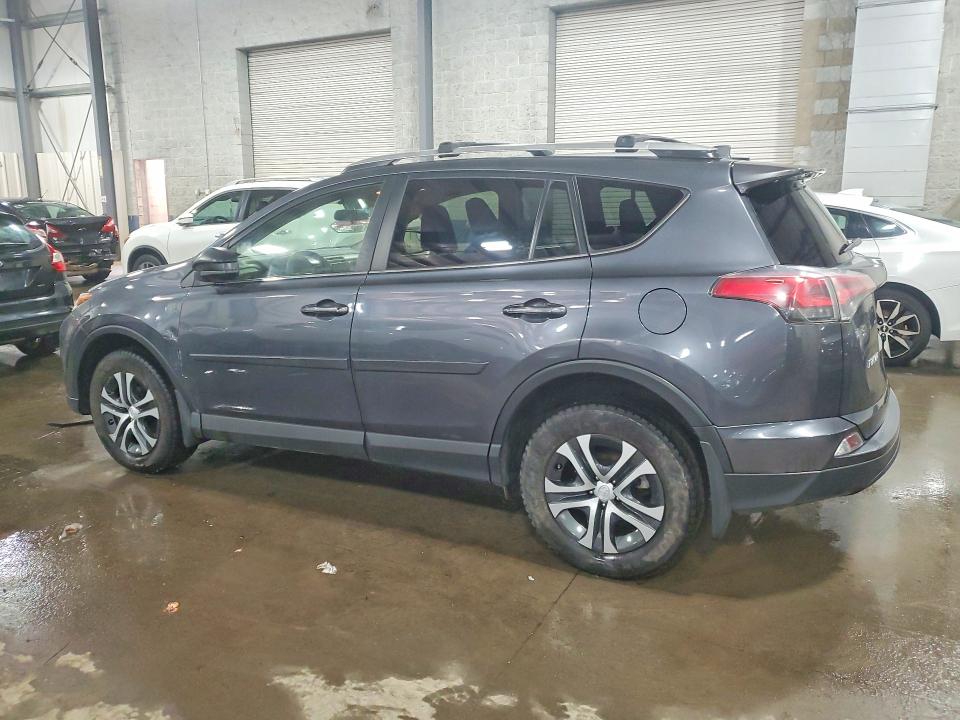 Photo 2 from auction – 2016 TOYOTA RAV4 with VIN JTMBFREV5GD192809