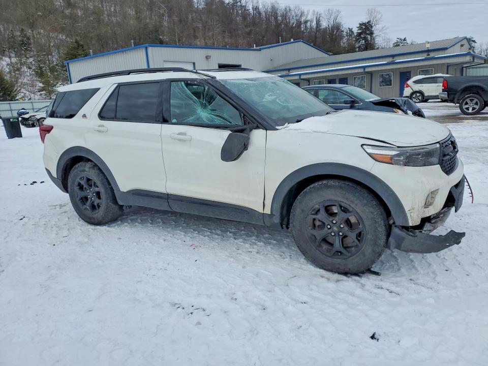 Photo 4 from auction – 2021 FORD EXPLORER with VIN 1FMSK8JH2MGC09240