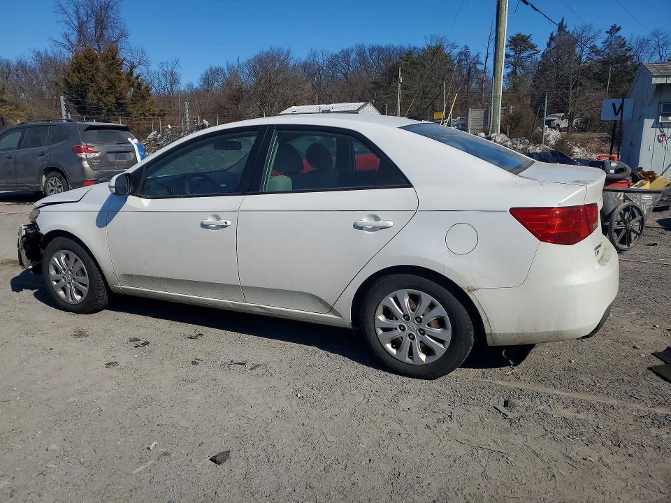 Photo 2 from auction – 2012 KIA FORTE with VIN KNAFU4A2XC5529109