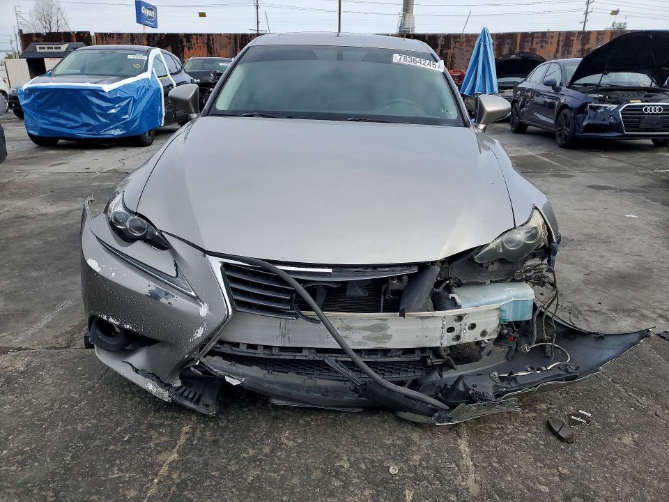Photo 5 from auction – 2016 LEXUS IS with VIN JTHBA1D24G5019606
