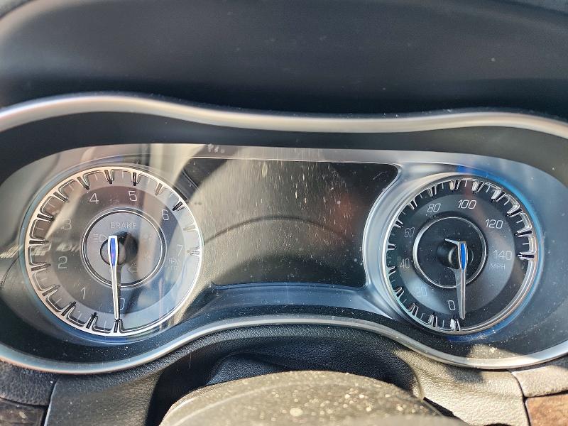 Photo 9 from auction – 2015 CHRYSLER 300C with VIN 2C3CCAEG8FH853934