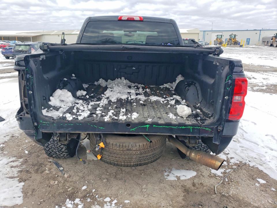 Photo 6 from auction – 2016 CHEVROLET SILVERADO with VIN 3GCUKREC7GG328685