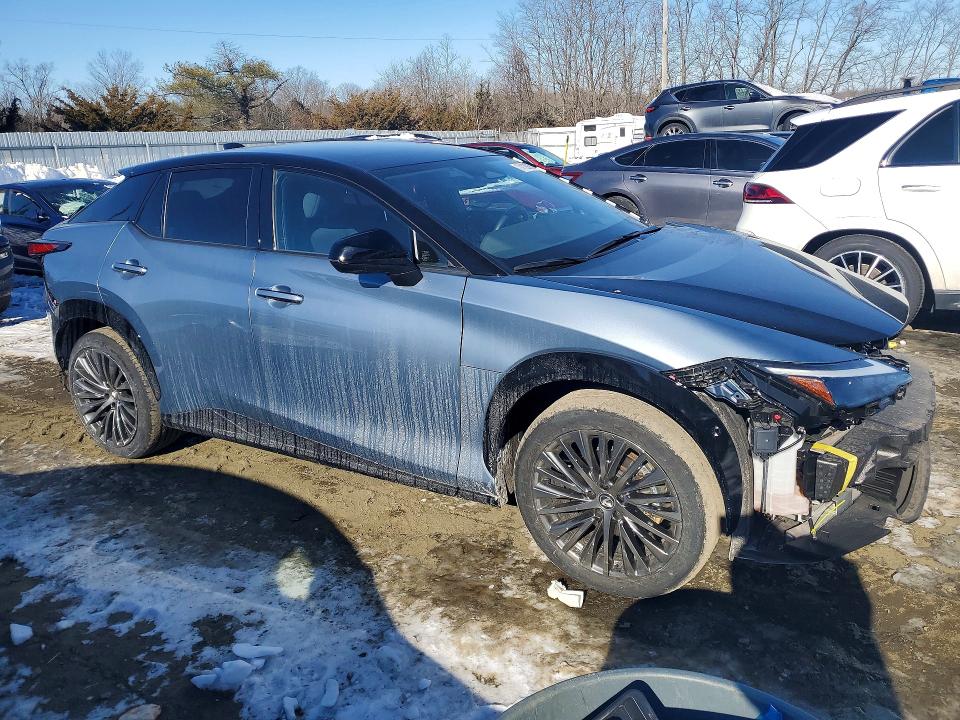 Photo 4 from auction – 2023 LEXUS RZ 450E with VIN JTJAAAAB0PA011038
