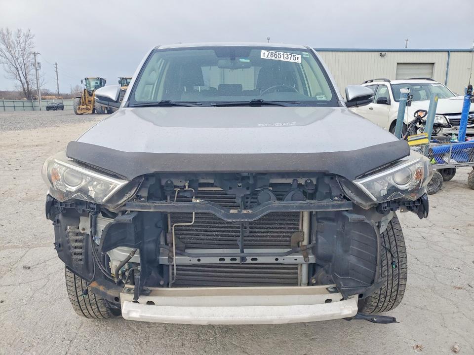 Foto 5 de la subasta – 2014 TOYOTA 4RUNNER con VIN JTEBU5JR0E5186491