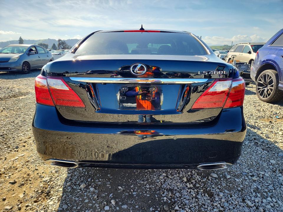 Photo 6 from auction – 2012 LEXUS LS with VIN JTHGL5EF9C5045492