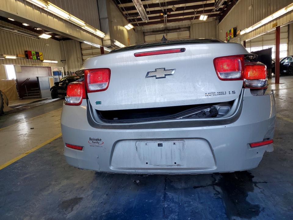 Foto 6 de la subasta – 2015 CHEVROLET MALIBU LS con VIN 1G11B5SL4FF138965