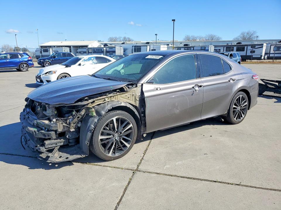 Photo 1 from auction – 2020 TOYOTA CAMRY with VIN 4T1K61AK5LU304768