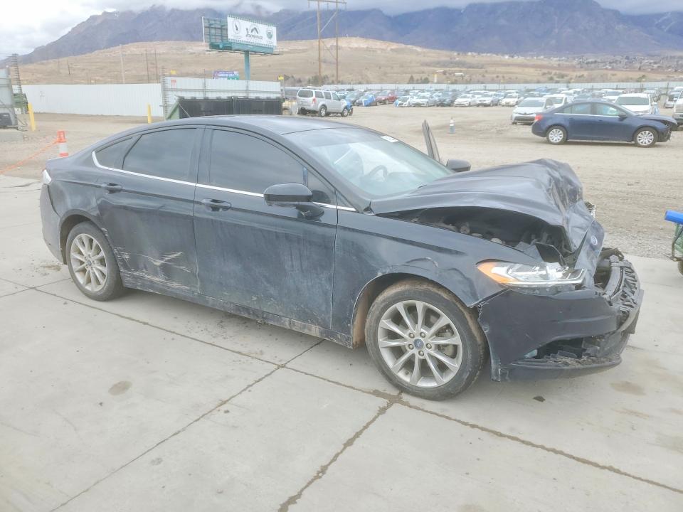 Photo 4 from auction – 2017 FORD FUSION with VIN 3FA6P0HD5HR201603
