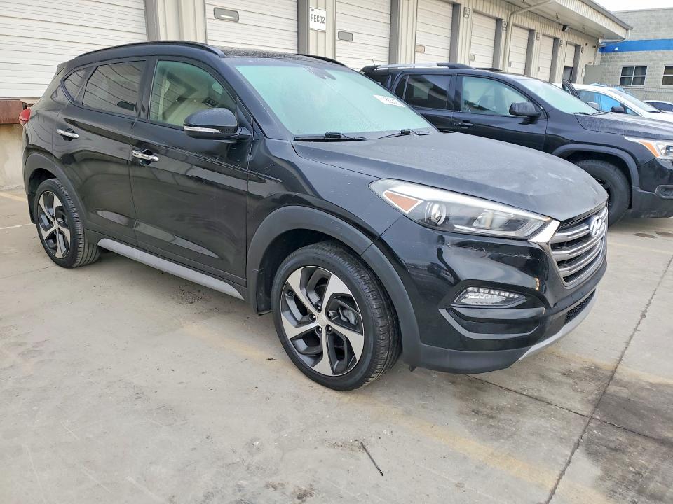 Photo 4 from auction – 2018 HYUNDAI TUCSON VAL with VIN KM8J3CA22JU637863
