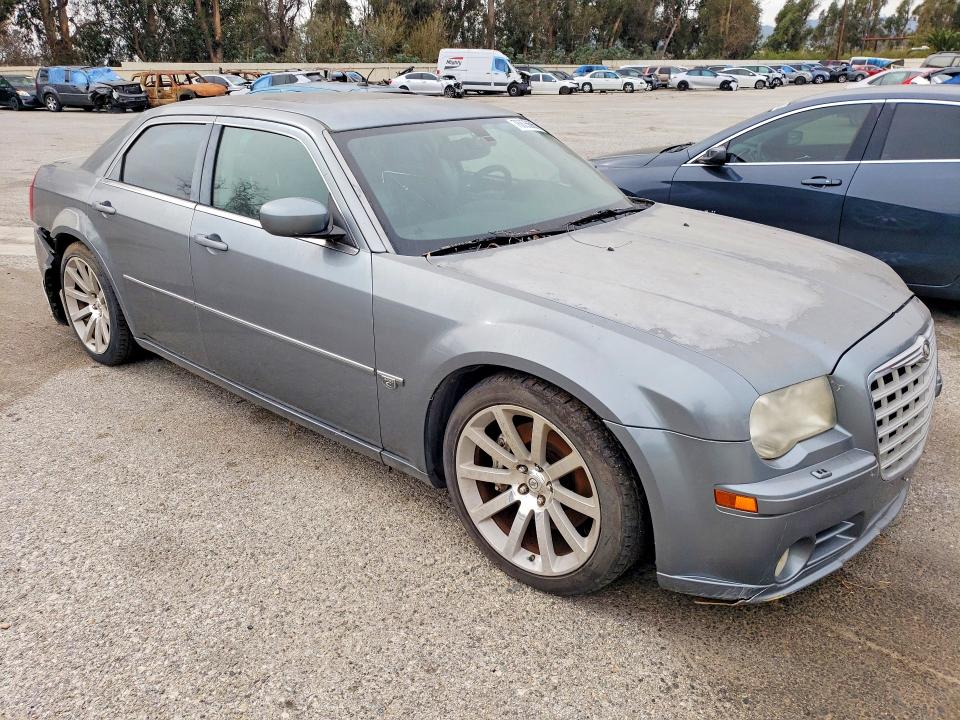 Photo 4 from auction – 2006 CHRYSLER 300C with VIN 2C3KA73W56H330692