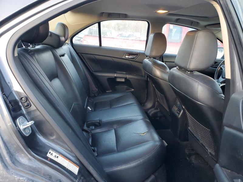 Photo 10 from auction – 2010 SUZUKI KIZASHI SL with VIN JS2RF9A76A6100646