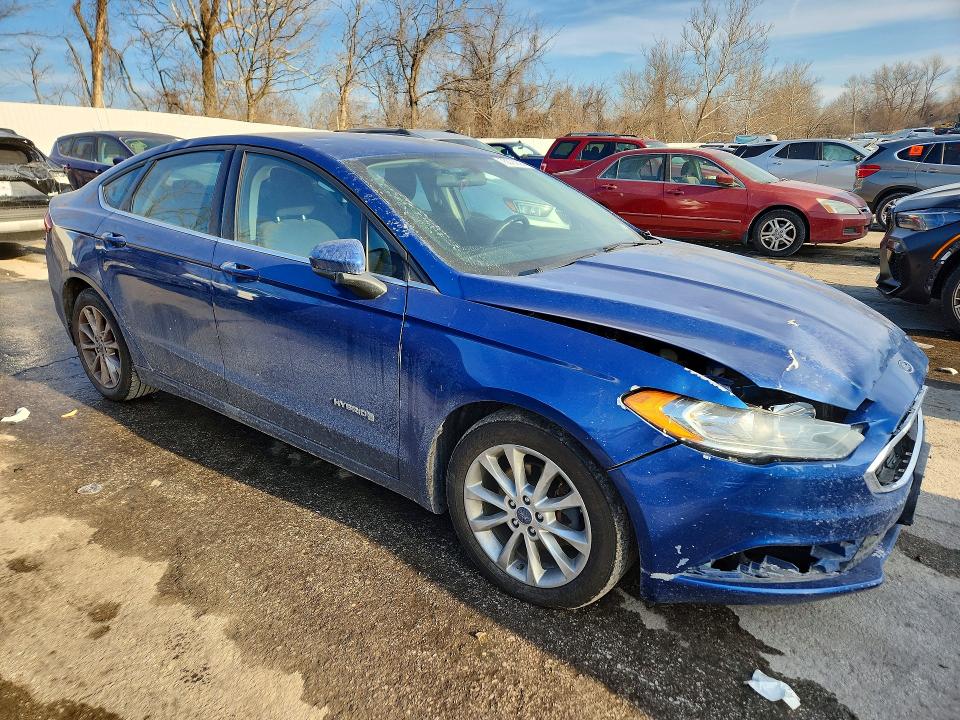 Photo 4 from auction – 2017 FORD FUSION SE with VIN 3FA6P0LU6HR386042