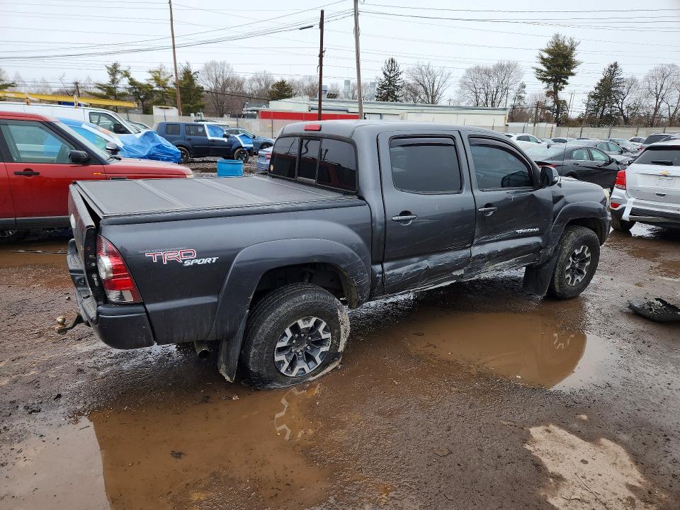Photo 3 from auction – 2013 TOYOTA TACOMA with VIN 3TMLU4EN9DM106849