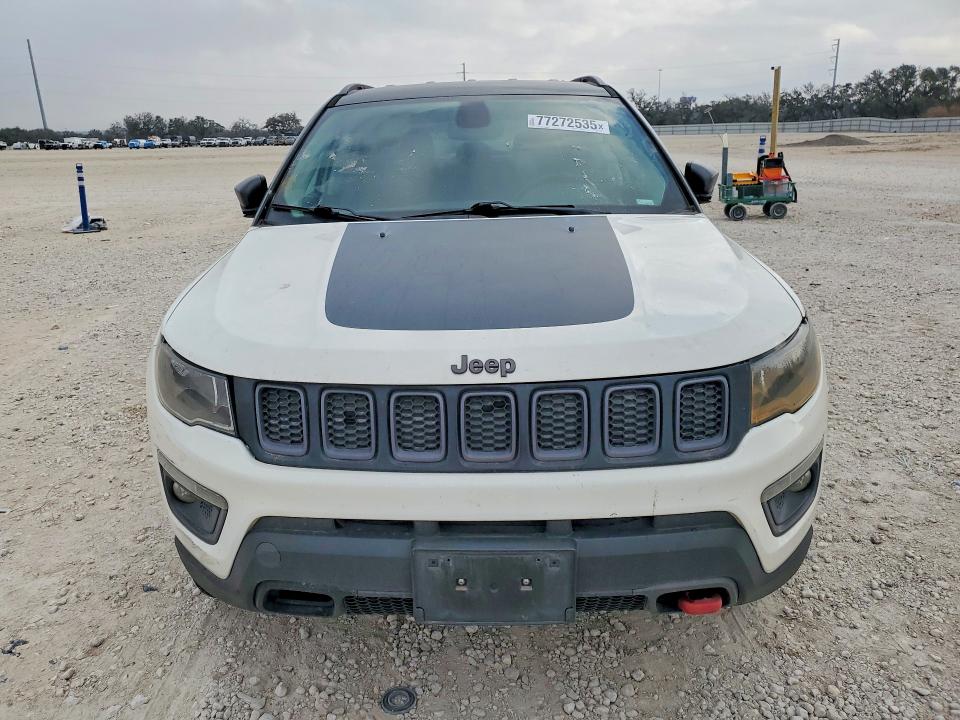 Photo 5 from auction – 2020 JEEP COMPASS with VIN 3C4NJDDB8LT127530
