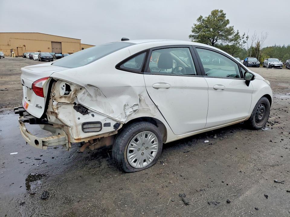 Photo 3 from auction – 2019 FORD FIESTA with VIN 3FADP4AJ9KM154157