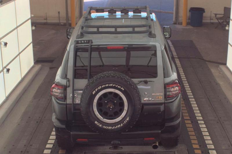Photo 12 from auction – 2013 TOYOTA FJ CRUISER with VIN JTEBU4BF4DK161883