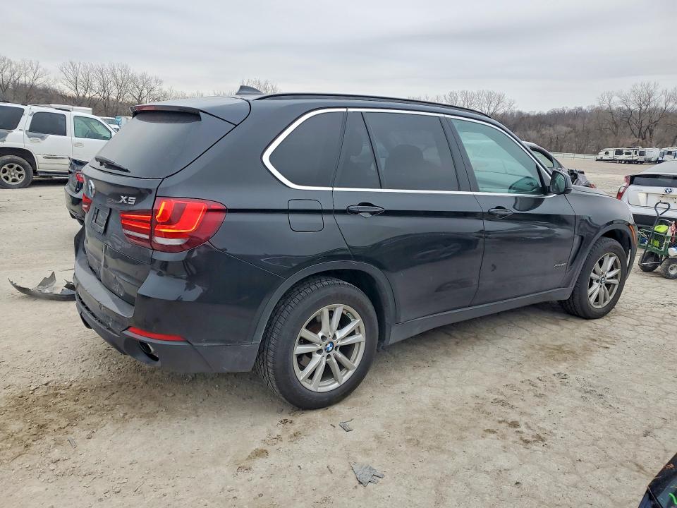 Photo 3 from auction – 2015 BMW X5 XDRIVE3 with VIN 5UXKR0C54F0P02738