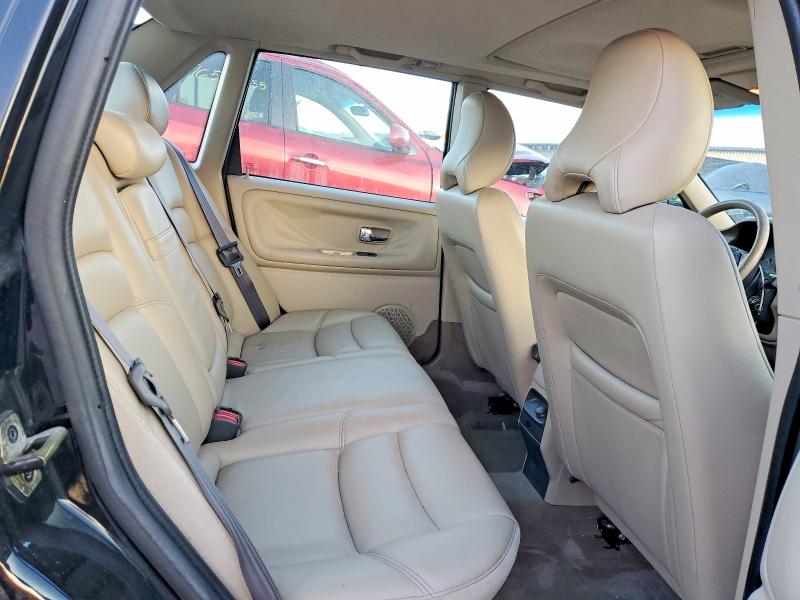 Photo 10 from auction – 2000 VOLVO S70 with VIN YV1LS56D7Y2667110
