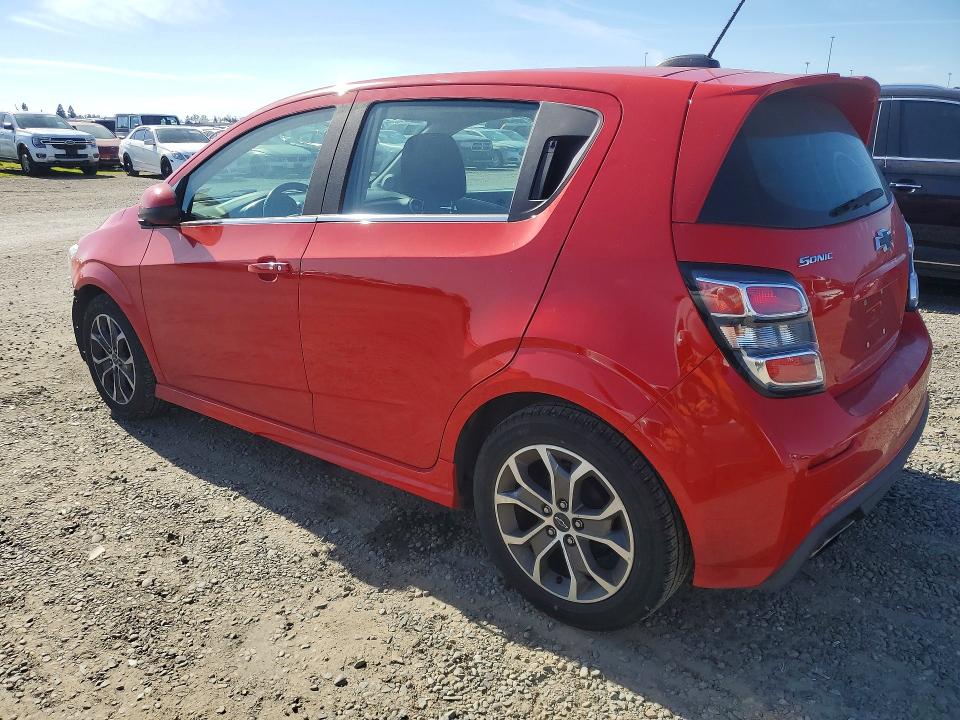 Photo 2 from auction – 2018 CHEVROLET SONIC with VIN 1G1JD6SG4J4126497