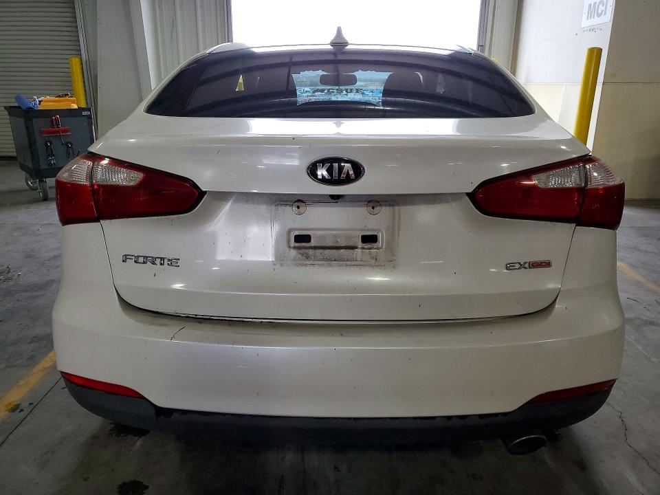 Фото 6 с аукциона – 2014 KIA FORTE EX с VIN KNAFX4A88E5160930