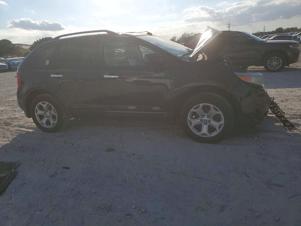Photo 4 from auction – 2011 FORD EDGE with VIN 2FMDK4JC8BBA28895