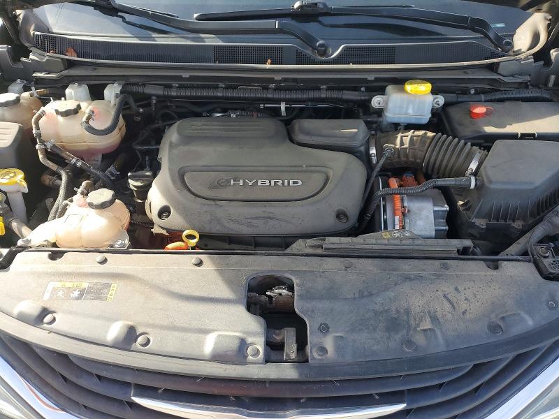 Photo 12 from auction – 2018 CHRYSLER PACIFICA with VIN 2C4RC1N72JR262328