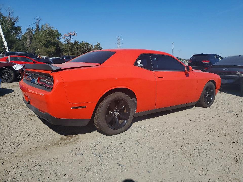 Photo 3 from auction – 2016 DODGE CHALLENGER with VIN 2C3CDZAG1GH338244