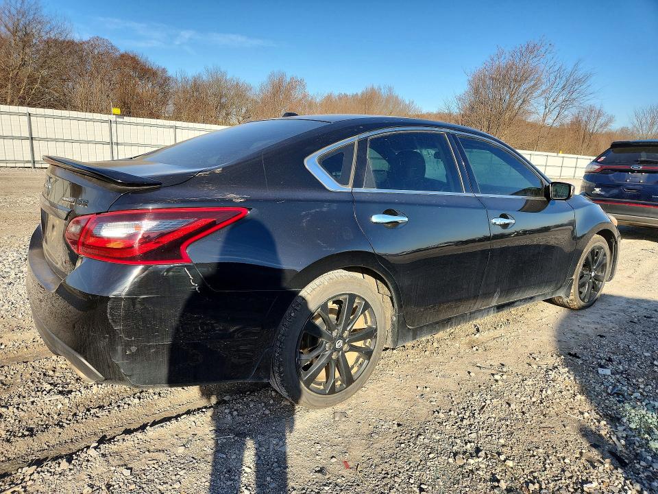 Photo 3 from auction – 2018 NISSAN ALTIMA 2.5 with VIN 1N4AL3AP4JC247844