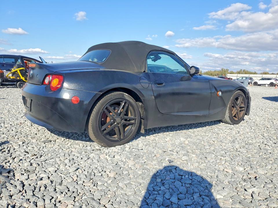 Photo 3 from auction – 2003 BMW Z4 with VIN 4USBT334X3LS43540