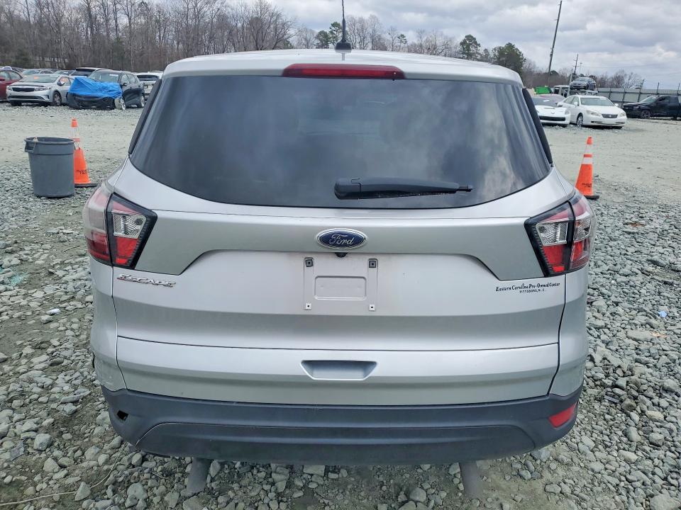Photo 6 from auction – 2017 FORD ESCAPE with VIN 1FMCU0F77HUA74781