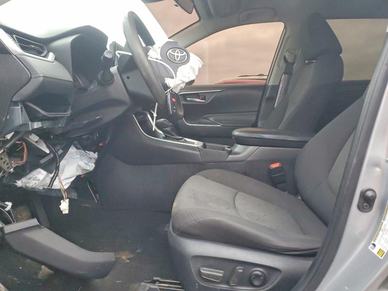 Photo 7 from auction – 2021 TOYOTA RAV4 XLE with VIN 2T3W1RFV4MC123978