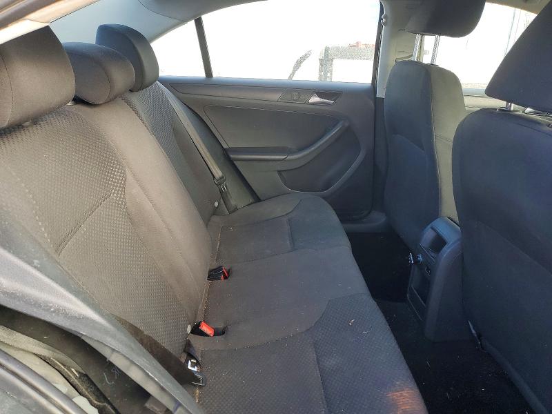 Photo 10 from auction – 2014 VOLKSWAGEN JETTA with VIN 3VW2K7AJ2EM329304