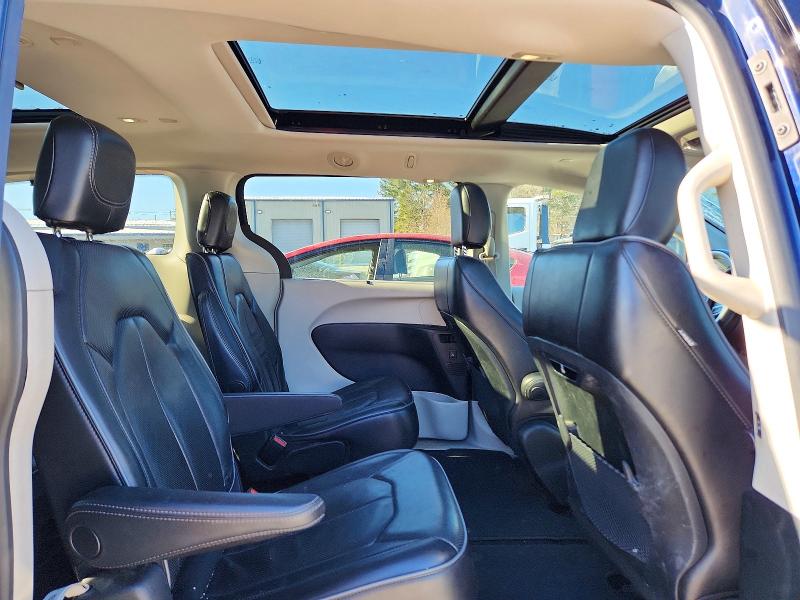 Photo 11 from auction – 2018 CHRYSLER PACIFICA L with VIN 2C4RC1GG6JR320874