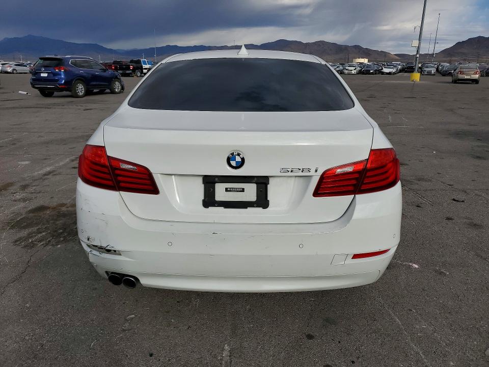 Photo 6 from auction – 2015 BMW 528 with VIN WBA5A5C56FD514571
