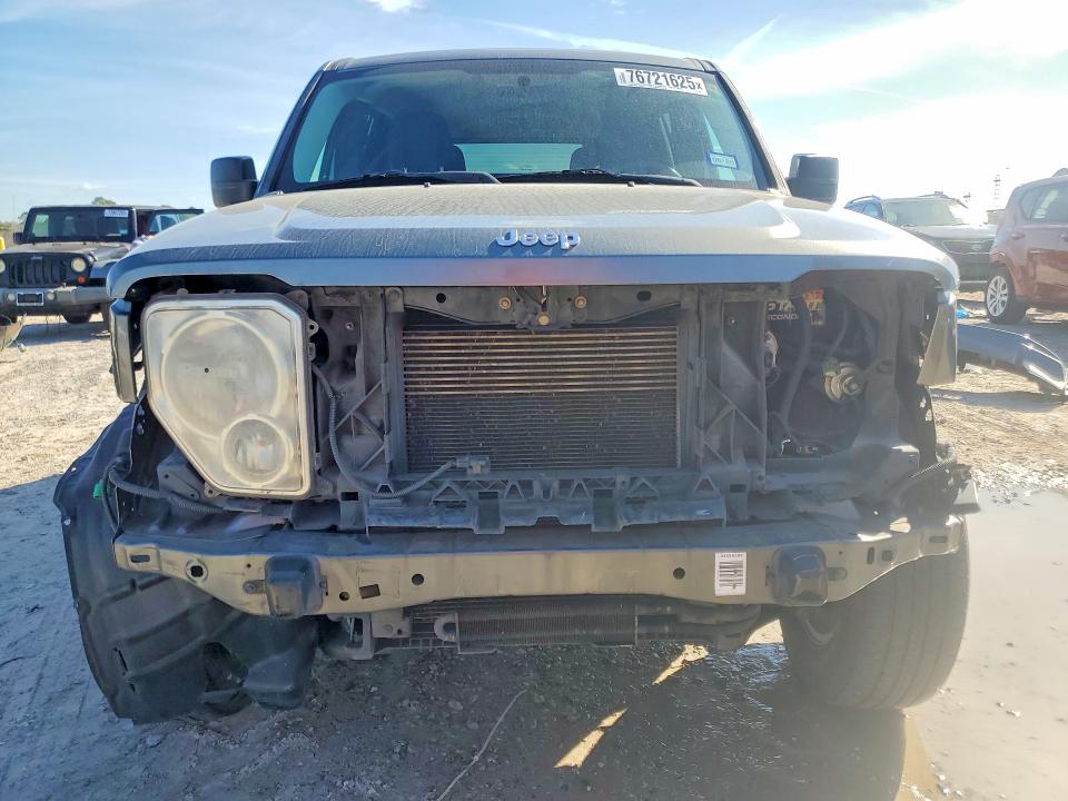 Photo 5 from auction – 2012 JEEP LIBERTY with VIN 1C4PJLAK1CW159303