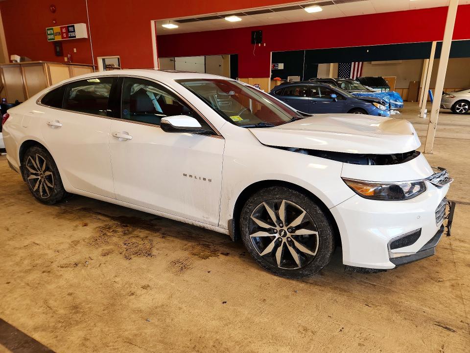 Photo 4 from auction – 2018 CHEVROLET MALIBU LT with VIN 1G1ZD5ST8JF208831