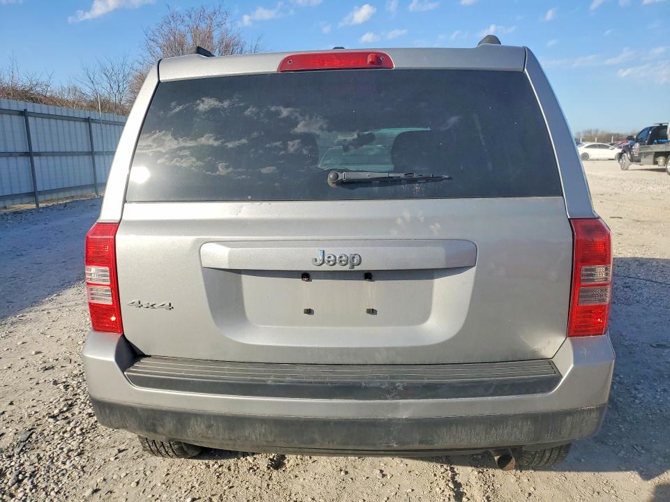 Photo 6 from auction – 2016 JEEP PATRIOT with VIN 1C4NJRBB2GD551801
